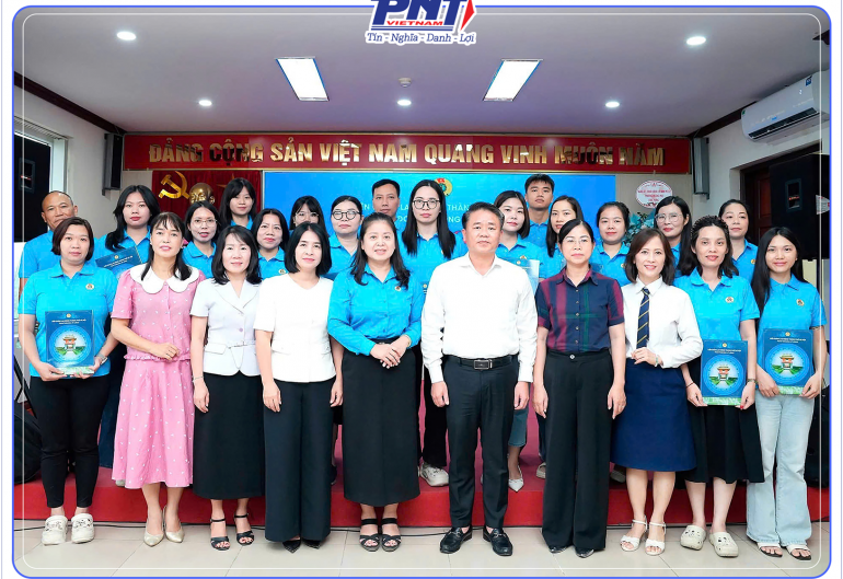 Thành lập Công đoàn PNT Việt Nam: điểm tựa vững chắc của người lao động